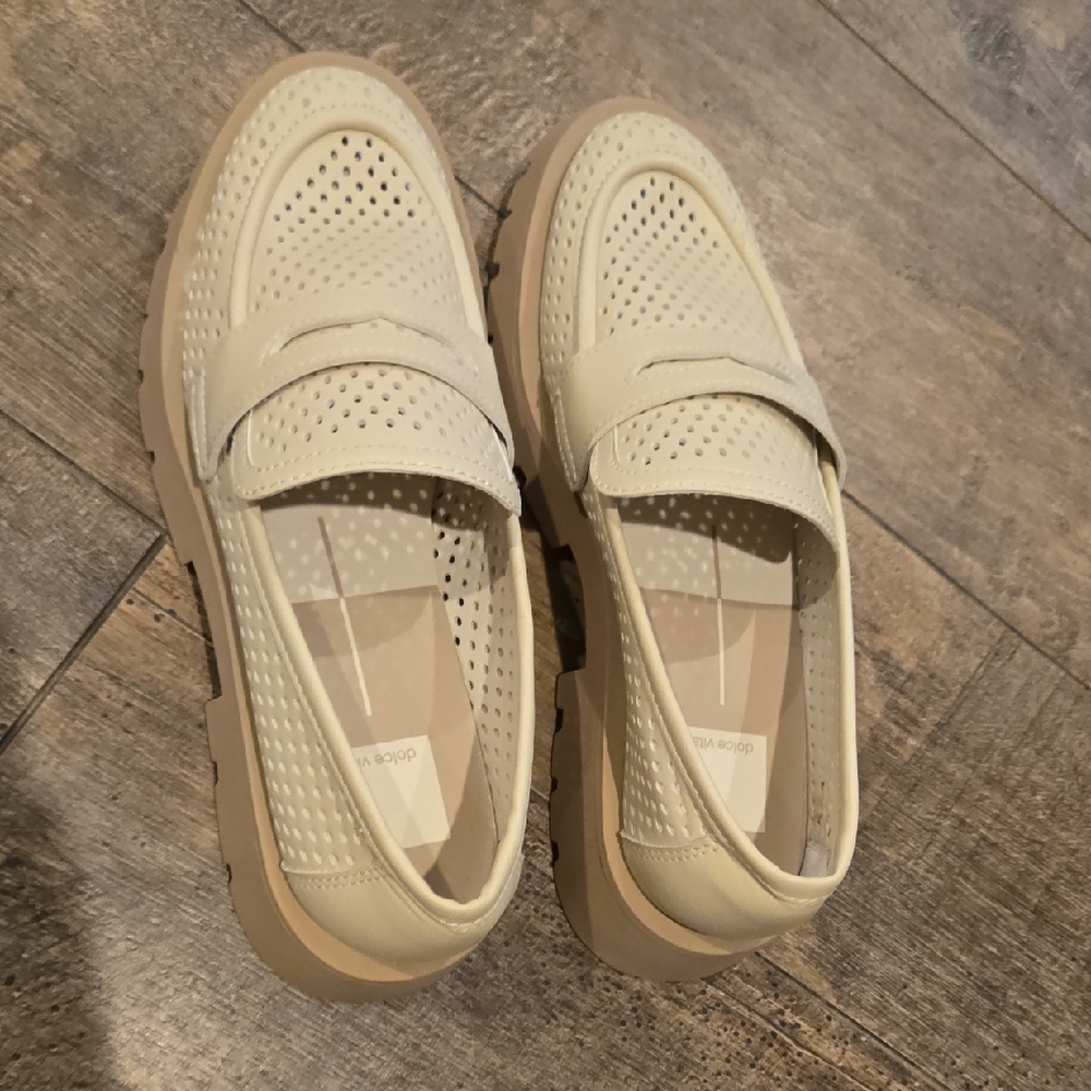 Dolce Vita Cream Perforated Slip-Ons NwT